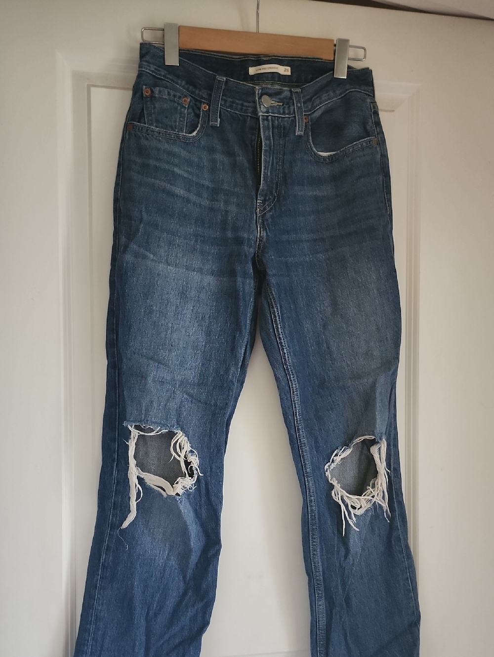 Levis Distressed Blue Jeans - Classic Straight Fit